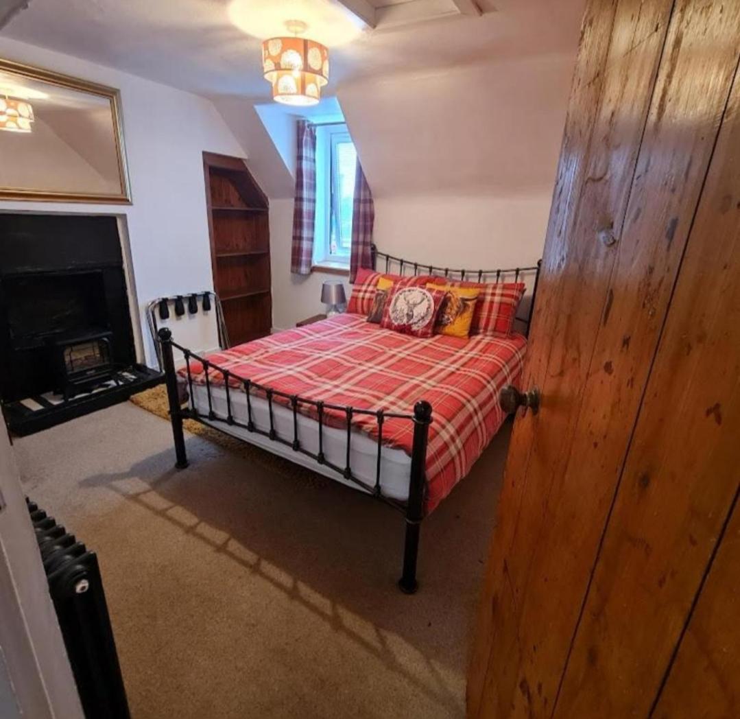 Ness City Cottage Інвернесс Номер фото